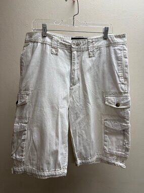 Carbon Men's White cargo shorts